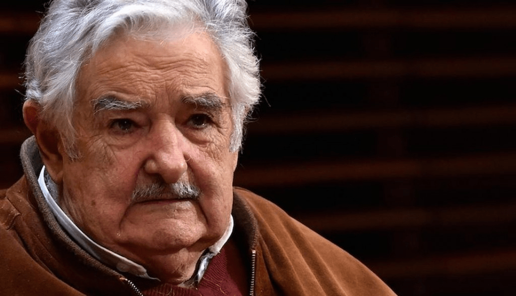 Senadores reconocen a Mujica por su lucha y&nbsp;humildad